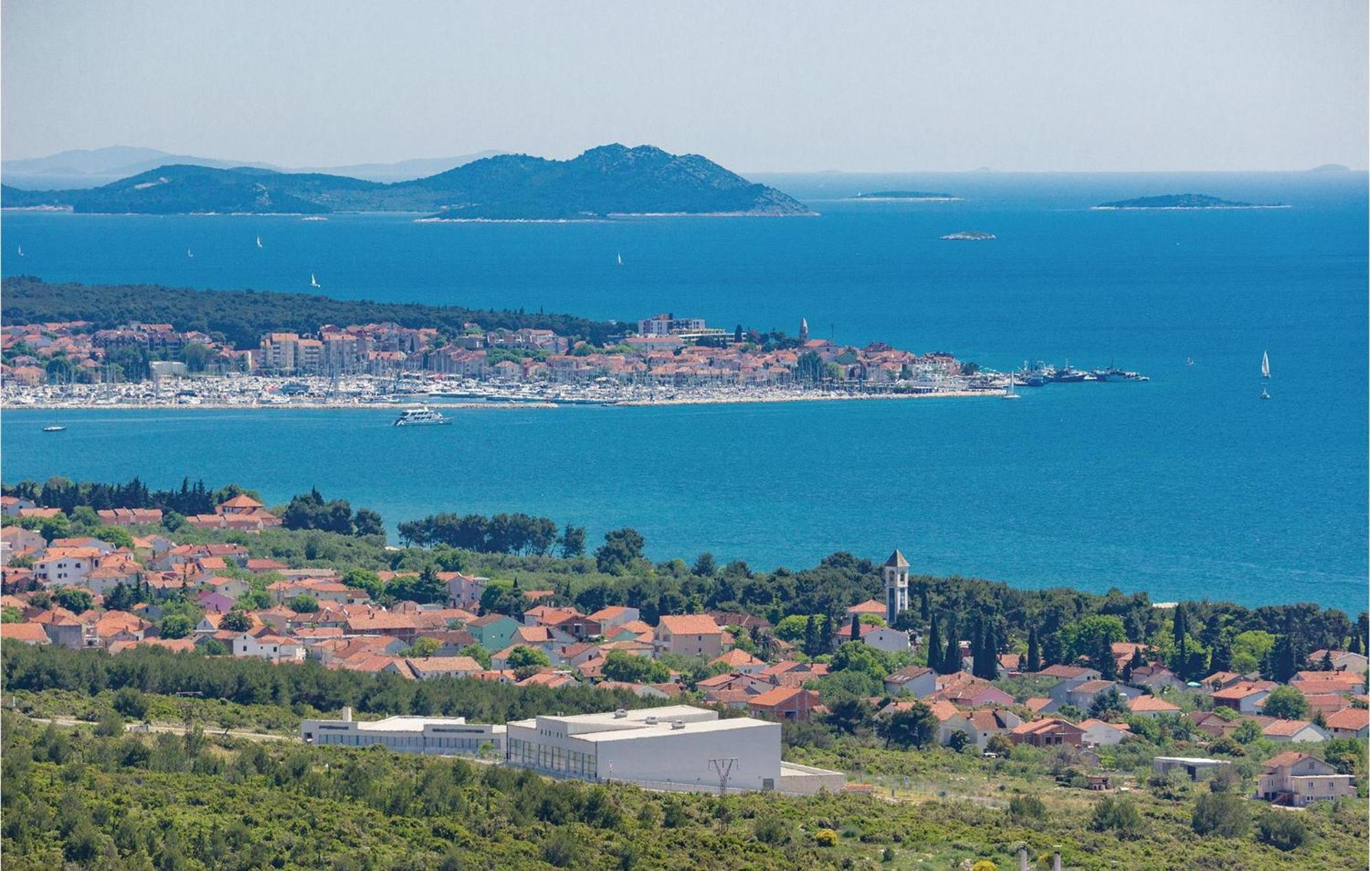 Pet Friendly Apartment In Biograd With Kitchen Biograd Na Moru Esterno foto